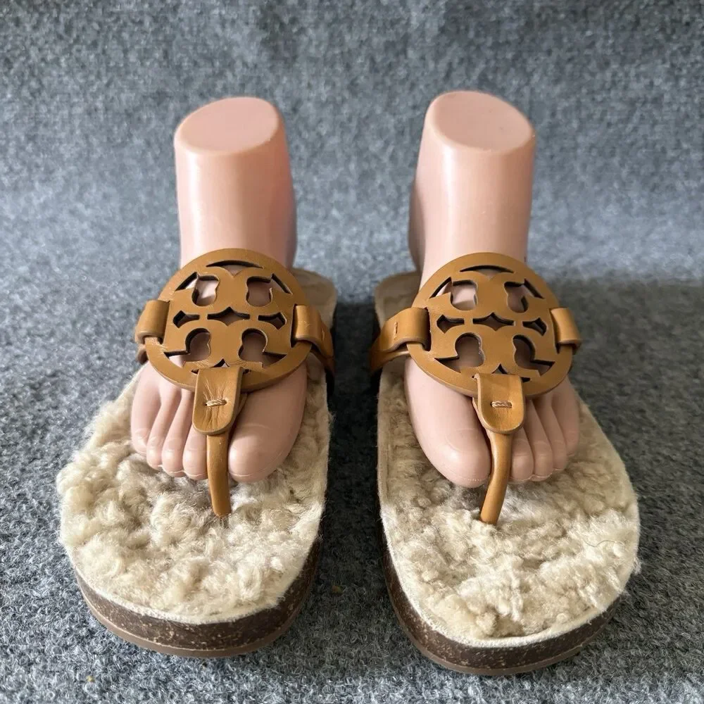 Tory Burch Miller Cloud Shearling Medallion Thong Sandals Rubber Women’s 6.5